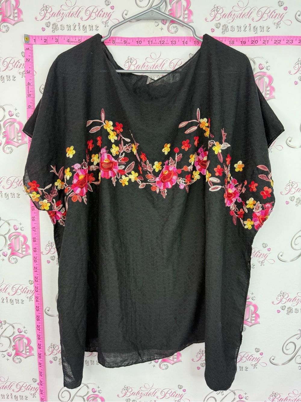 CHERIE BLISS blouse Embroidered Black Floral Women’s Tunic Top